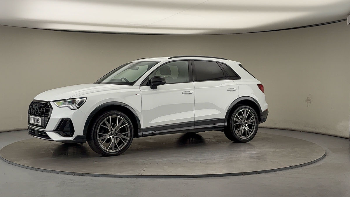 More views of Audi Q3