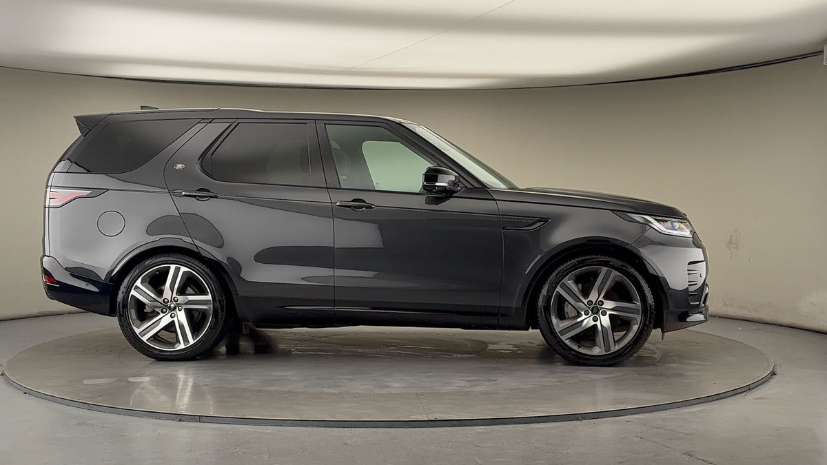 More views of Land Rover Discovery