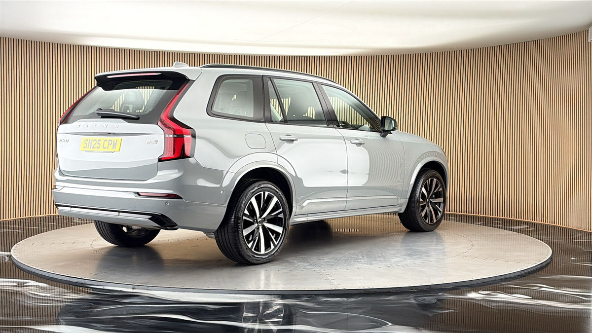 Volvo XC90 Image 21