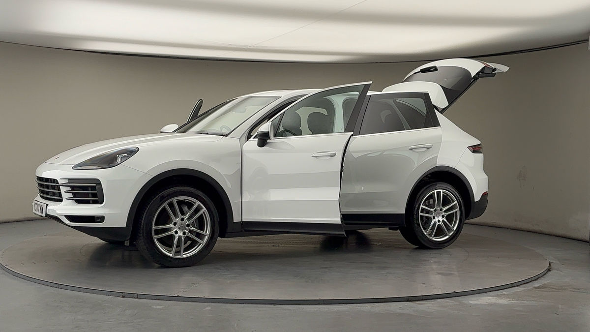 More views of Porsche Cayenne