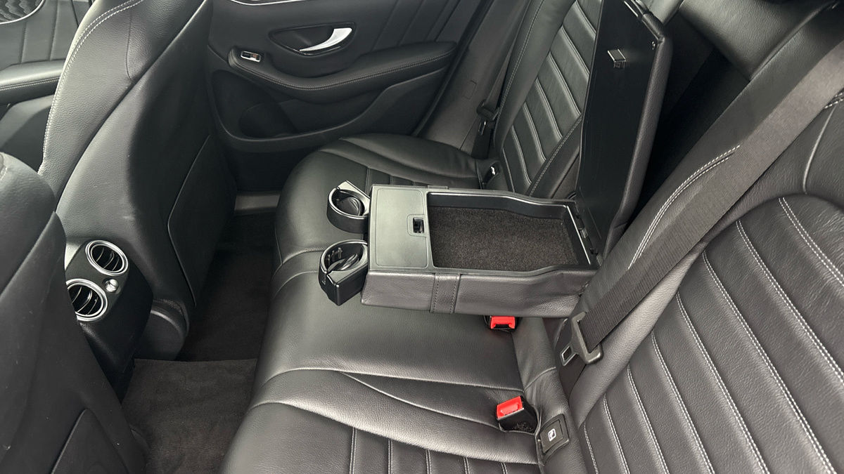 Mercedes-Benz GLC Image 9