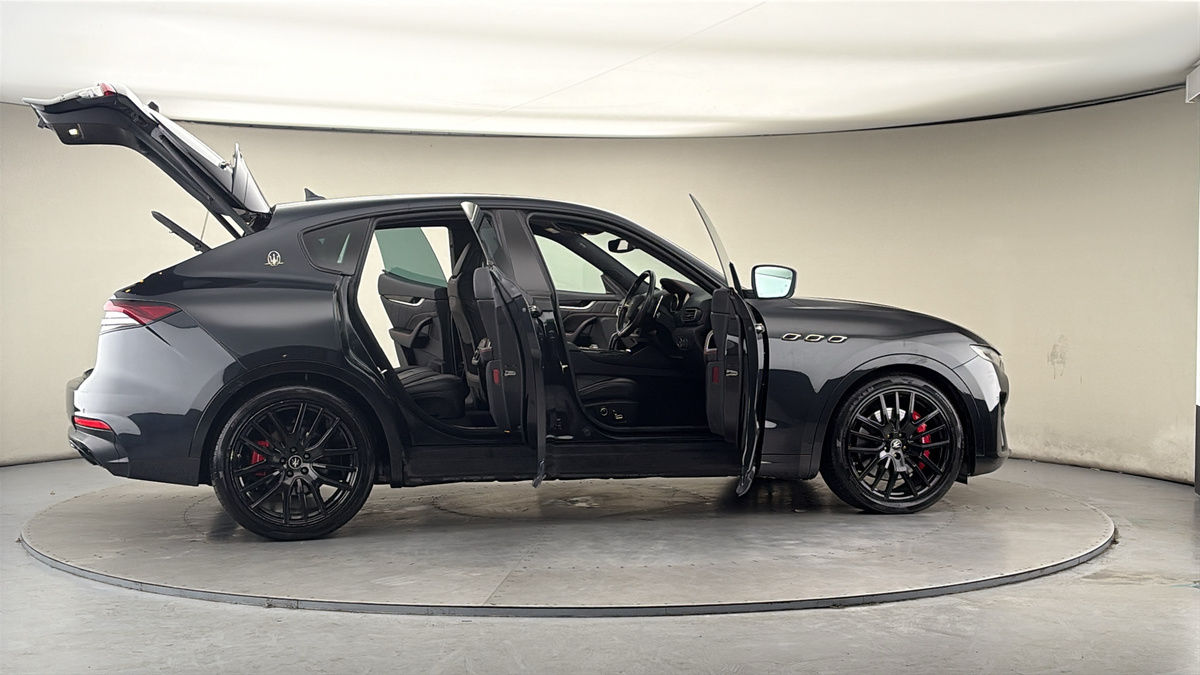 More views of Maserati Levante