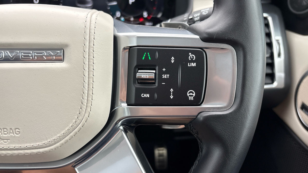 Land Rover Discovery Image 14