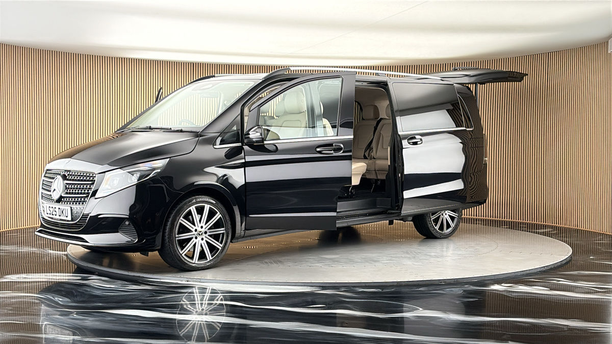 Mercedes-Benz V Class Image 22