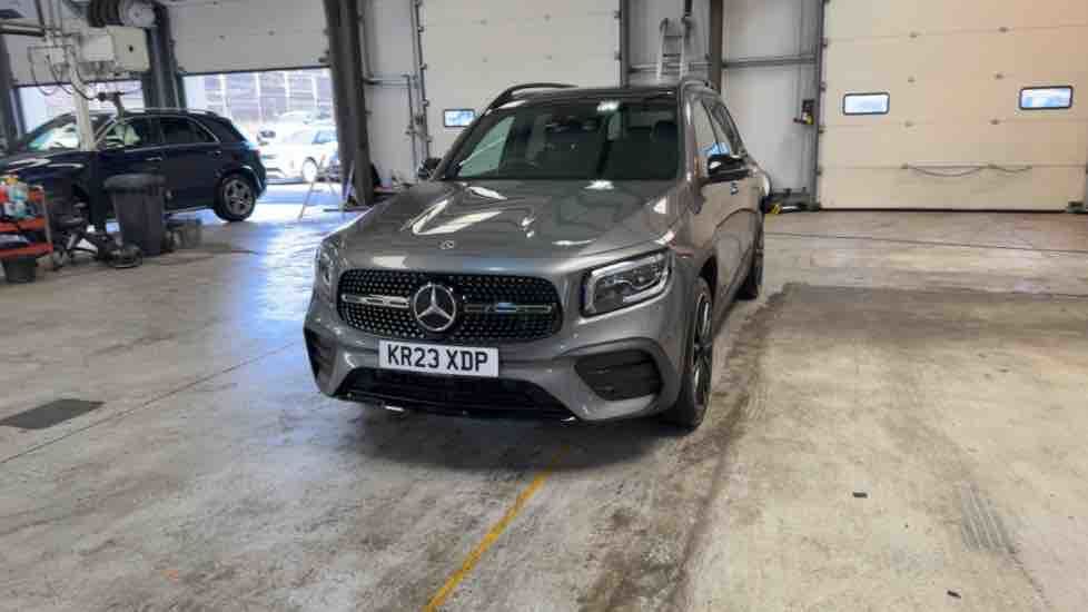 More views of Mercedes-Benz GLB