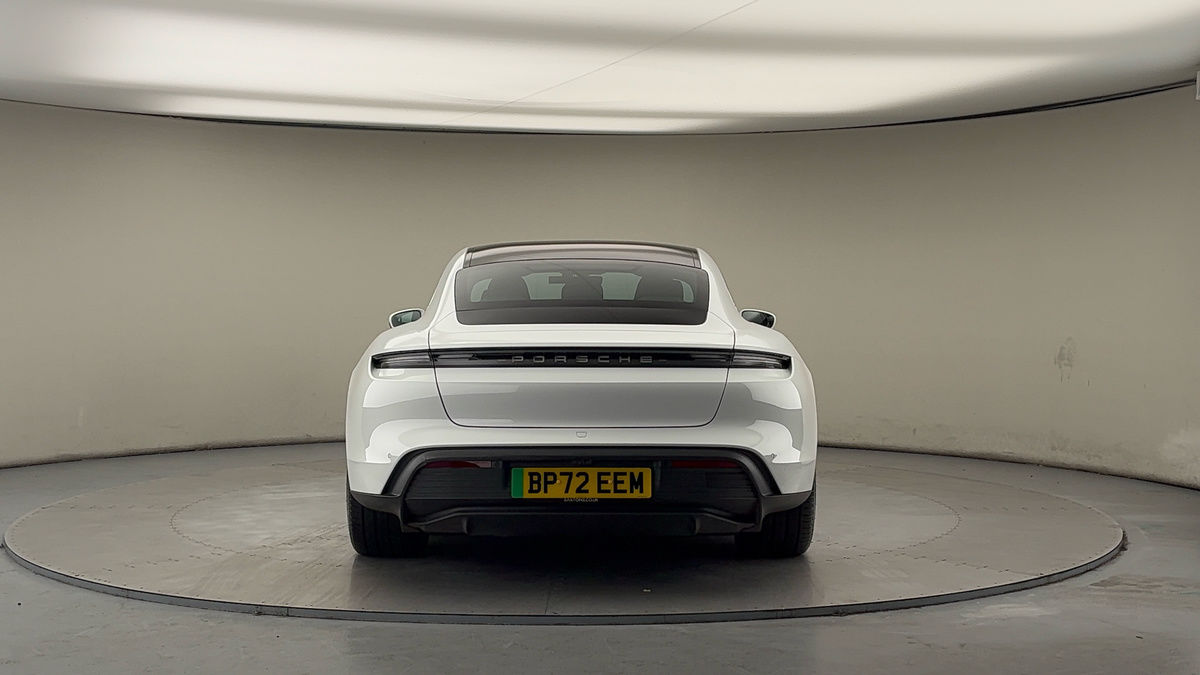 Porsche Taycan Image 4