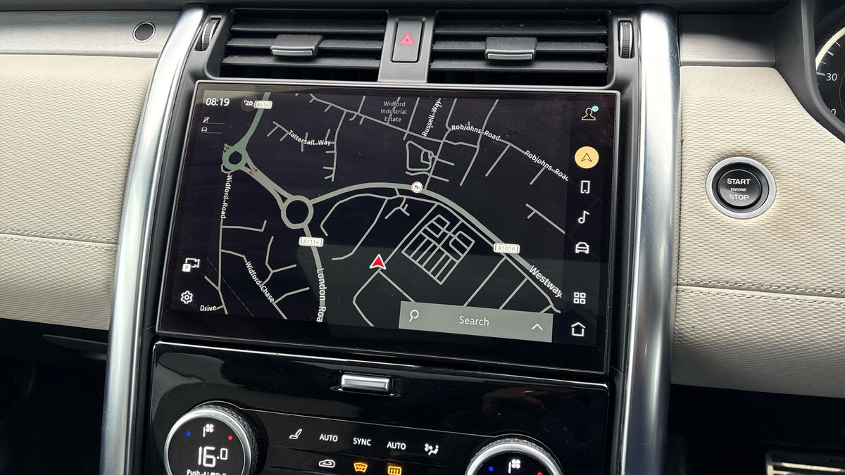 Land Rover Discovery Image 17