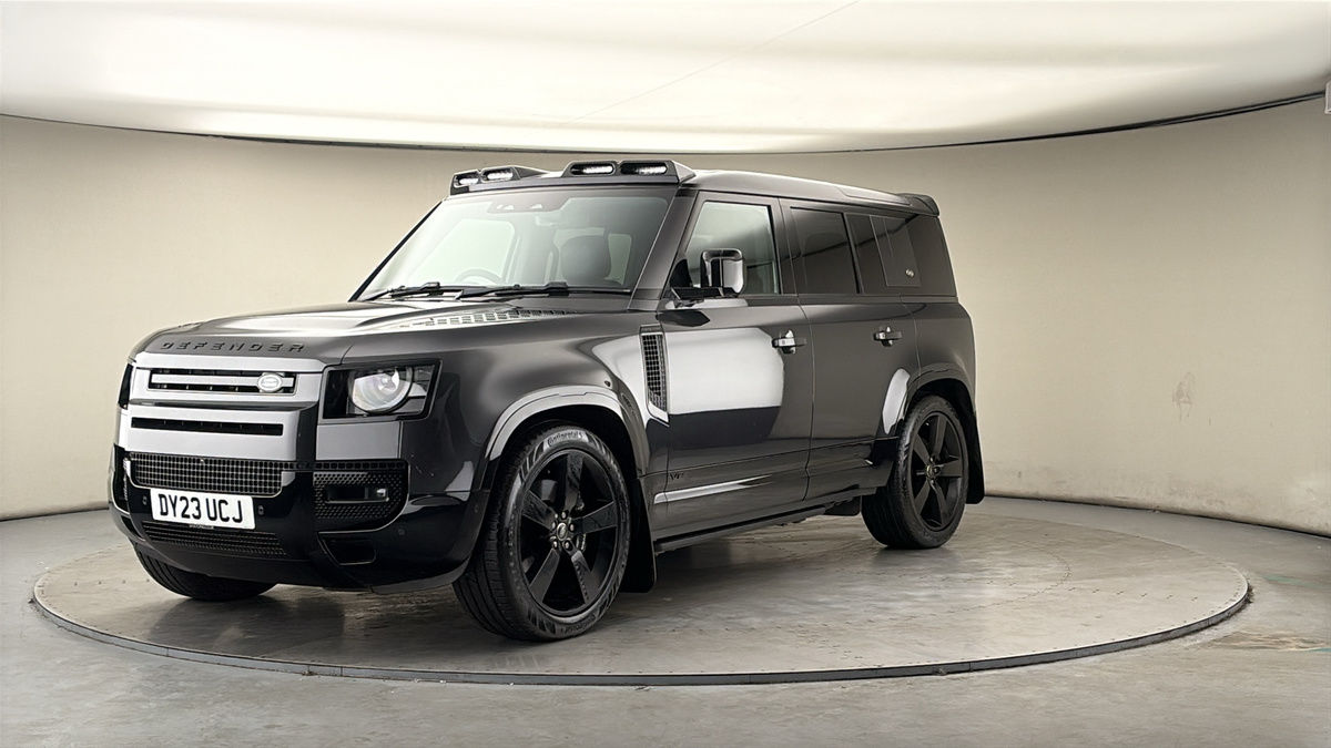 More views of Land Rover Defender 110