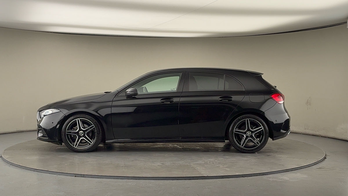 Mercedes-Benz A Class Image 15