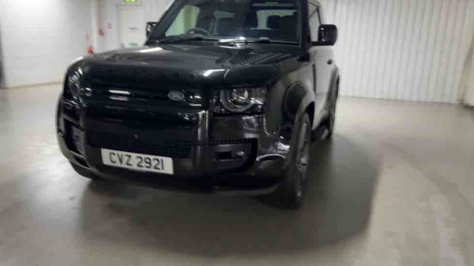More views of Land Rover Defender 90