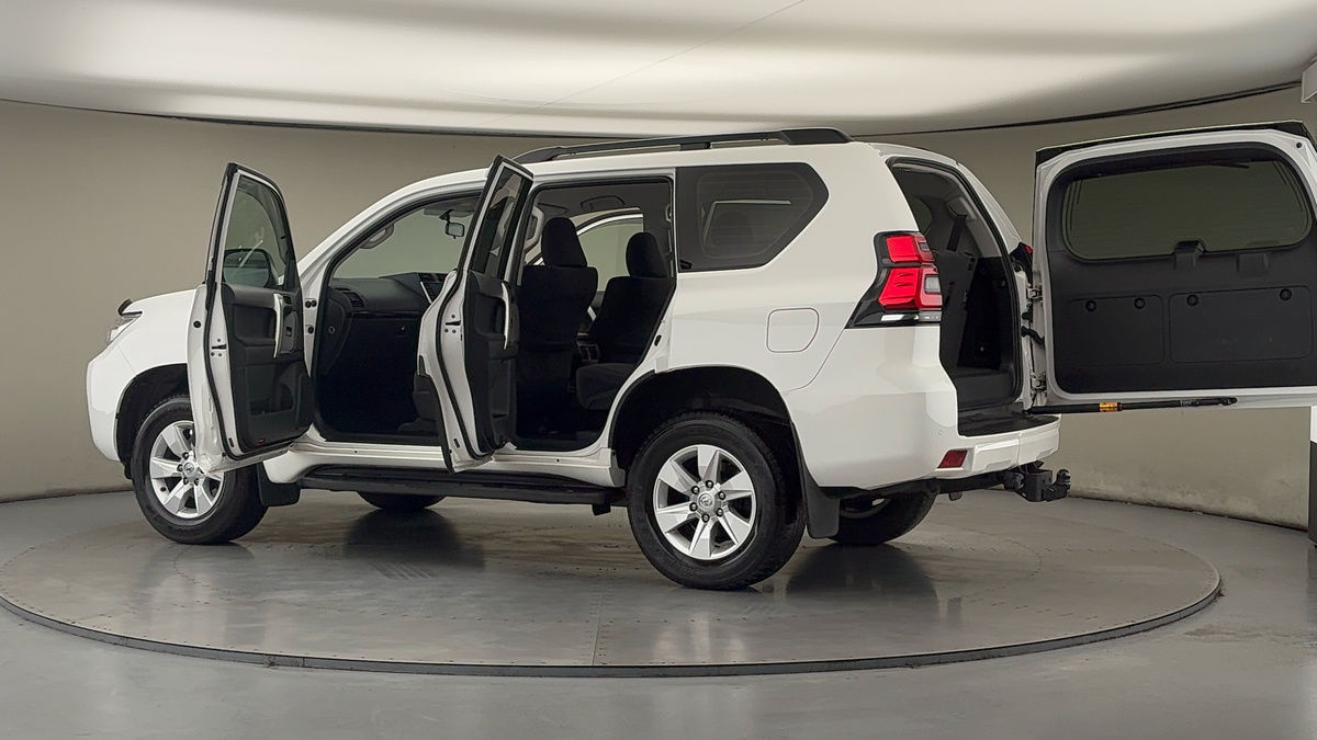 More views of Toyota Land Cruiser