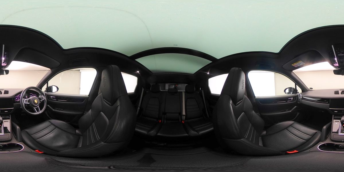 More views of Porsche Cayenne