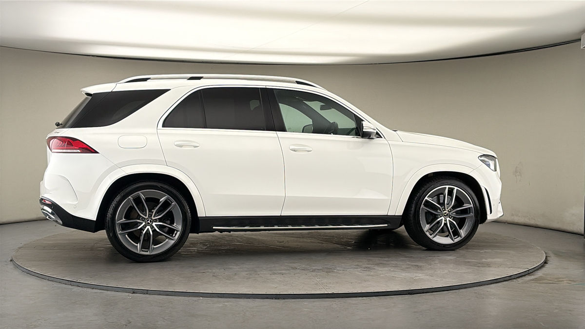 More views of Mercedes-Benz GLE