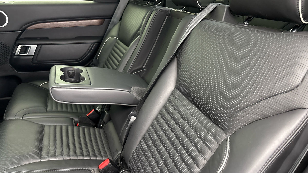 Land Rover Discovery Image 9