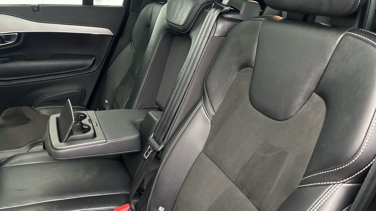 Volvo XC90 Image 18