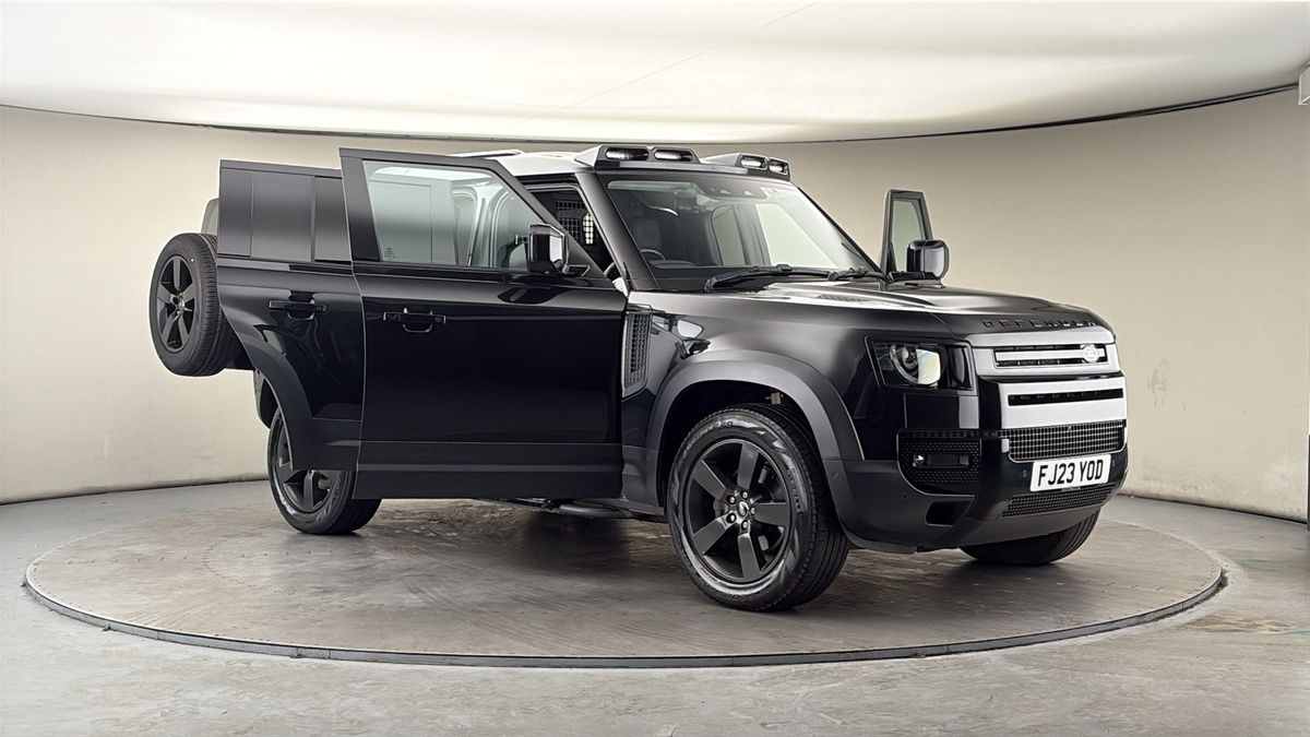 More views of Land Rover Defender 110