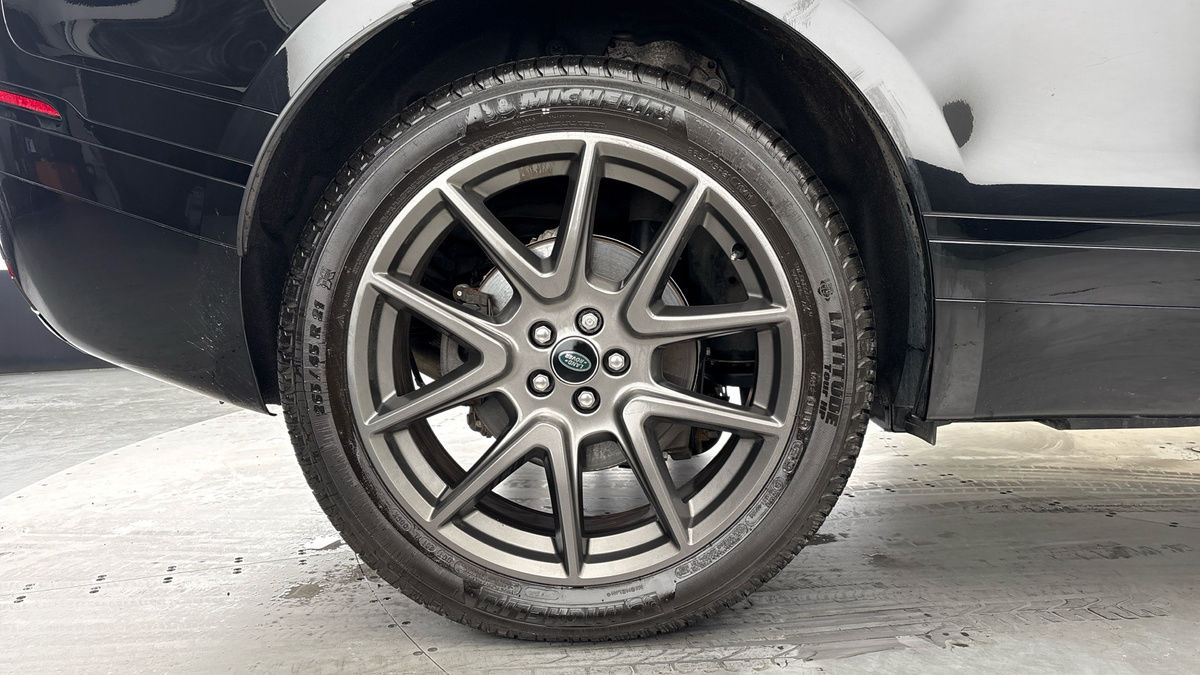 Land Rover Range Rover Velar Image 10