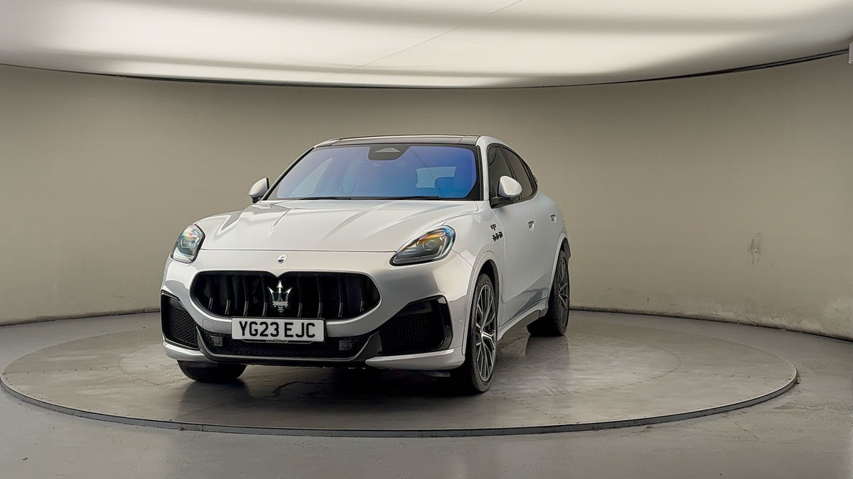 More views of Maserati Grecale