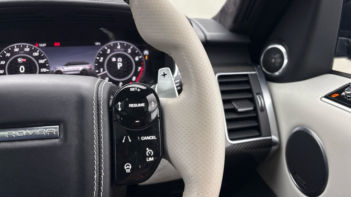 Land Rover Range Rover Sport Image 14