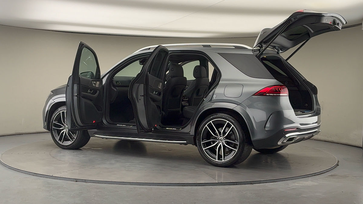 More views of Mercedes-Benz GLE