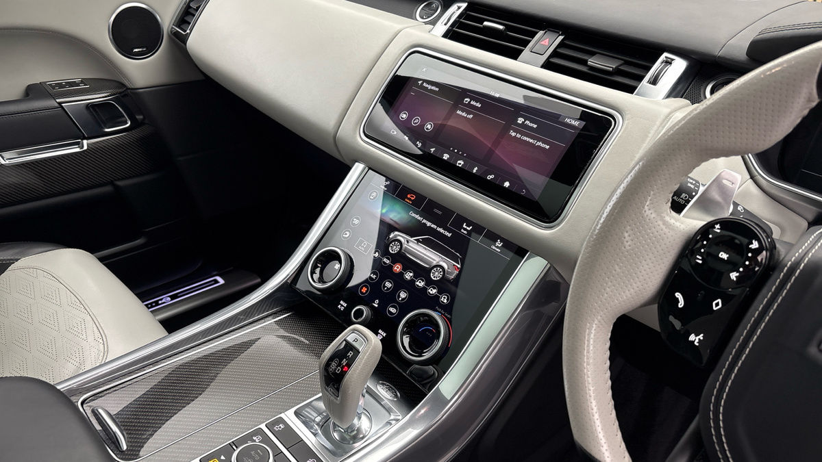 Land Rover Range Rover Sport Image 18