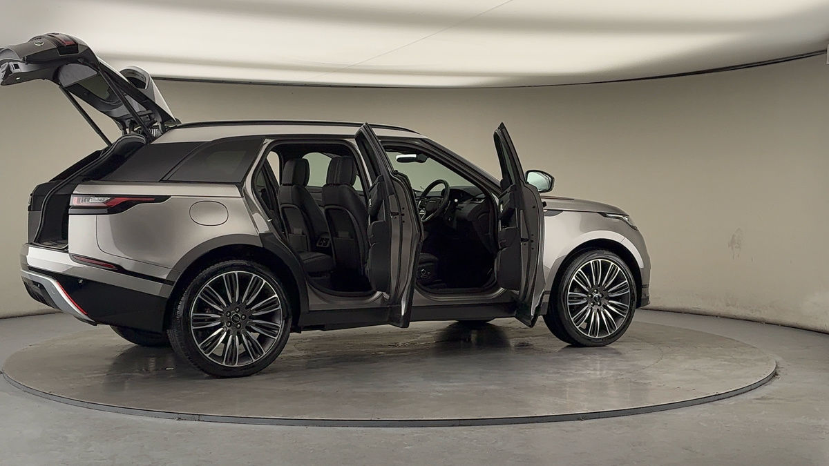 More views of Land Rover Range Rover Velar