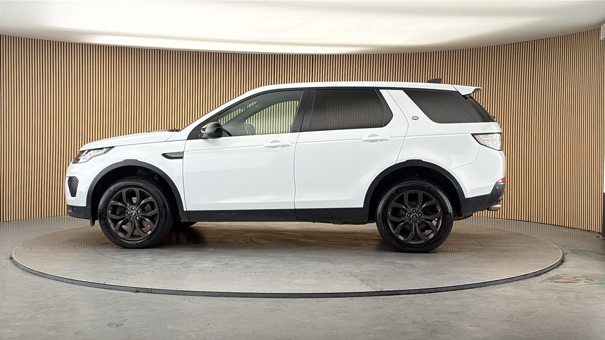 More views of Land Rover Discovery Sport