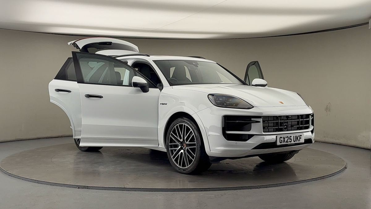 More views of Porsche Cayenne