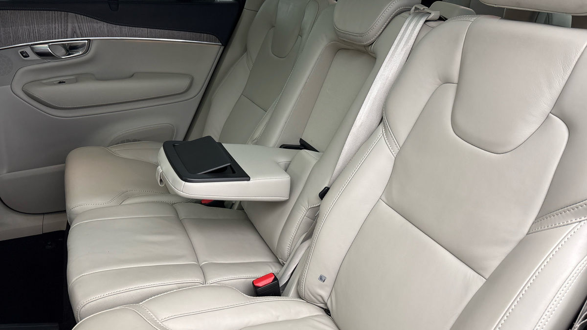 Volvo XC90 Image 9