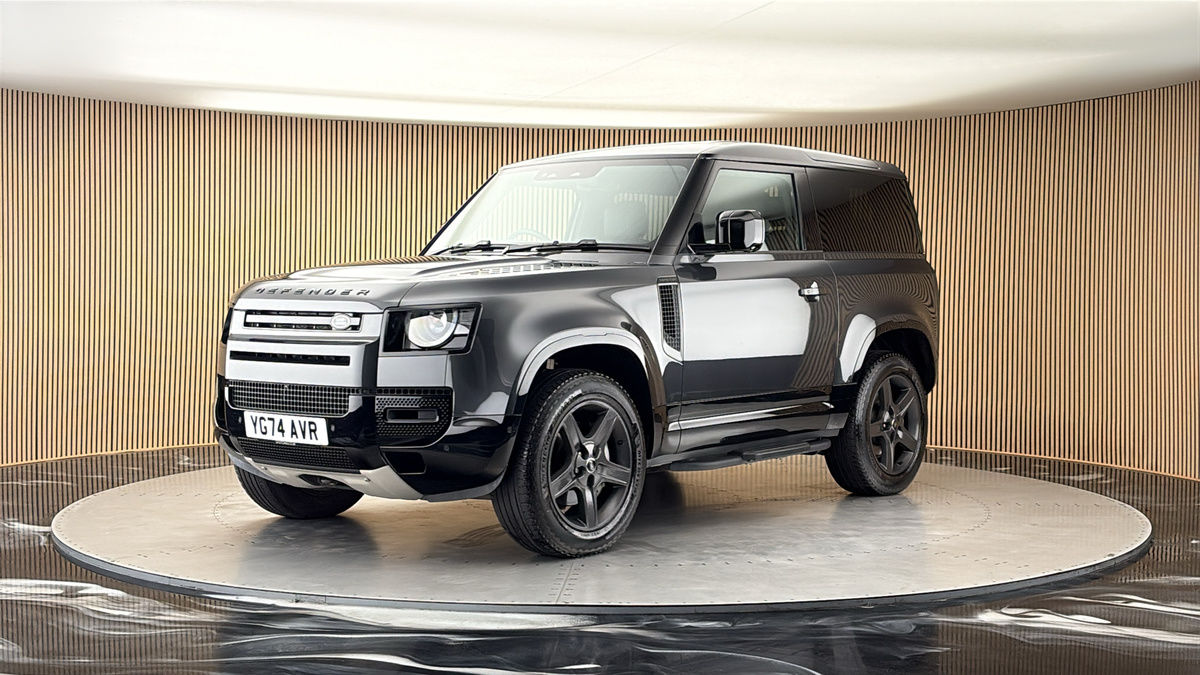 Land Rover Defender 90 Image 20