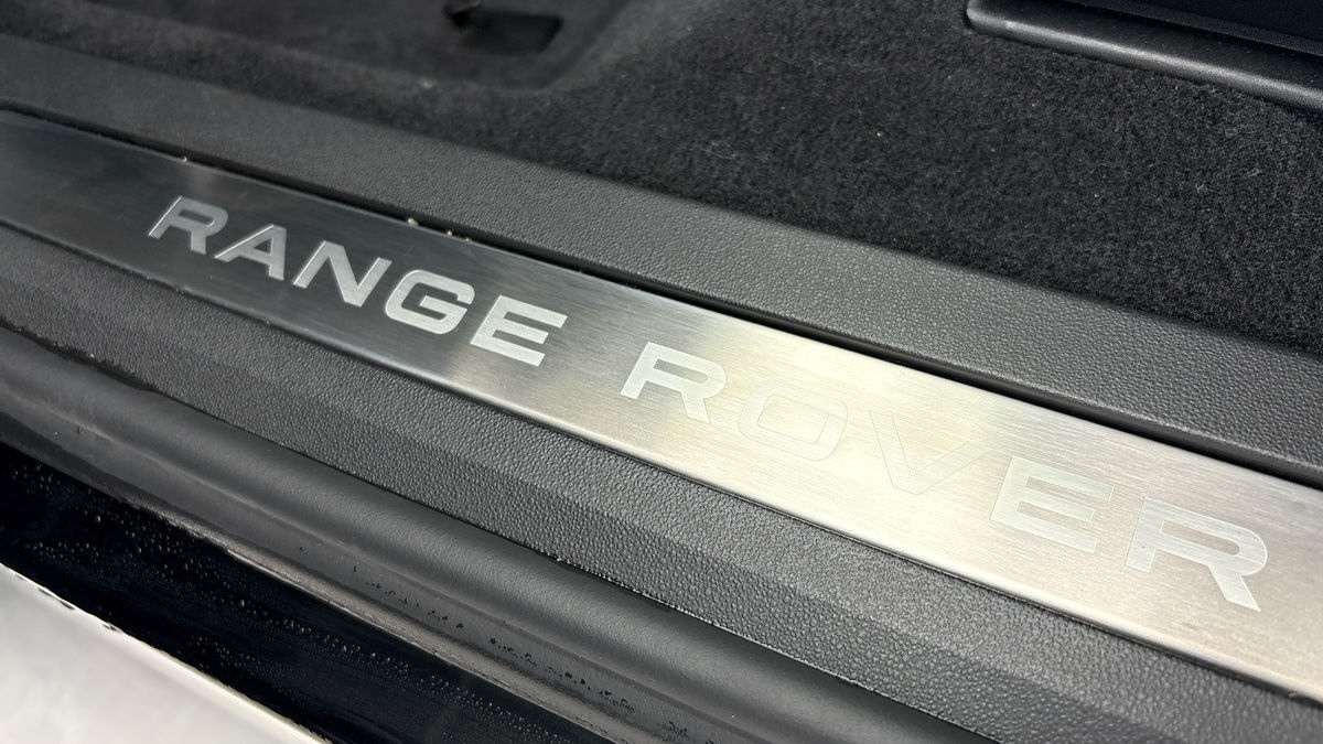 Land Rover Range Rover Evoque Image 32