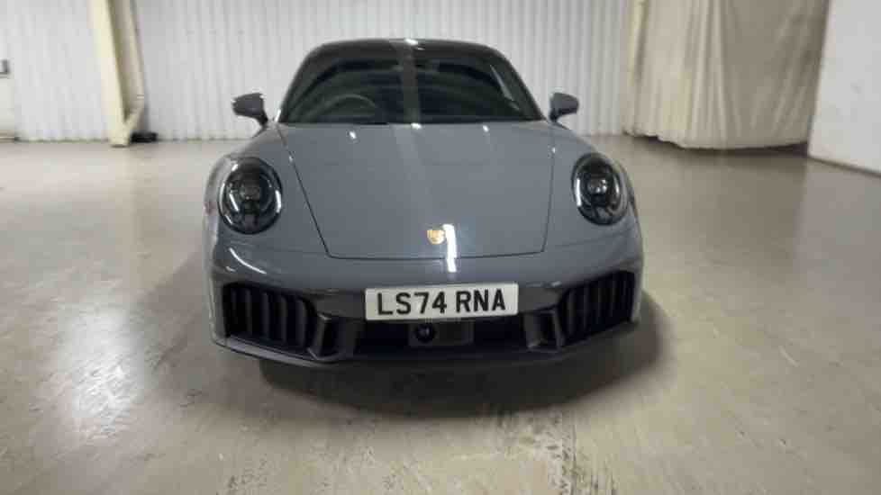 More views of Porsche 911