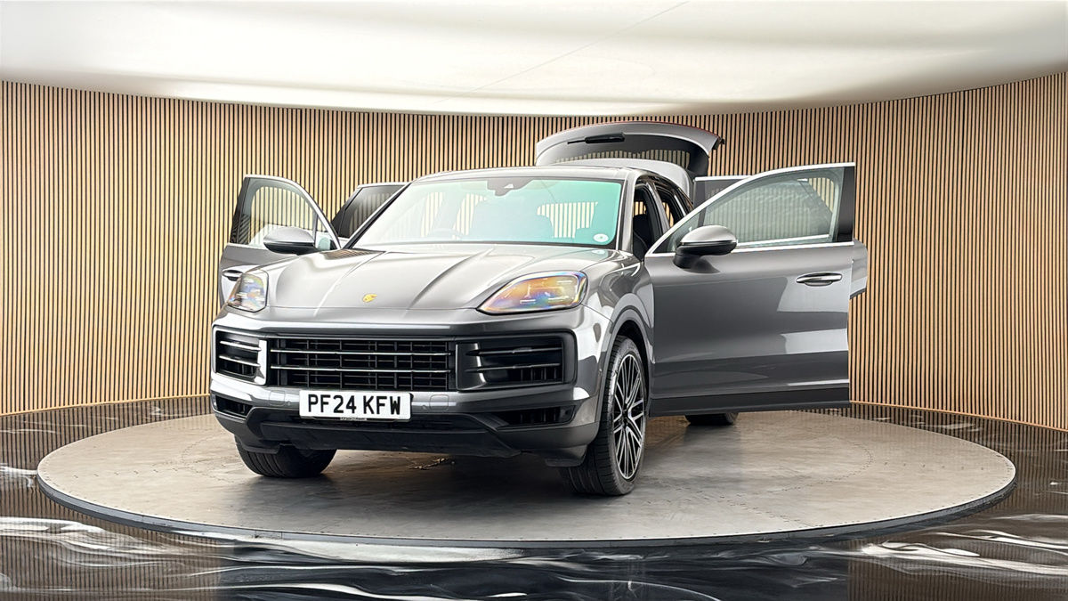 More views of Porsche Cayenne