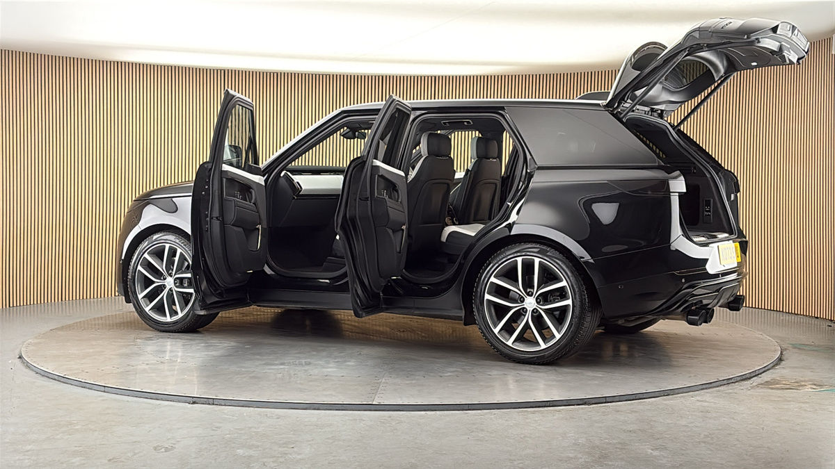 More views of Land Rover Range Rover Sport