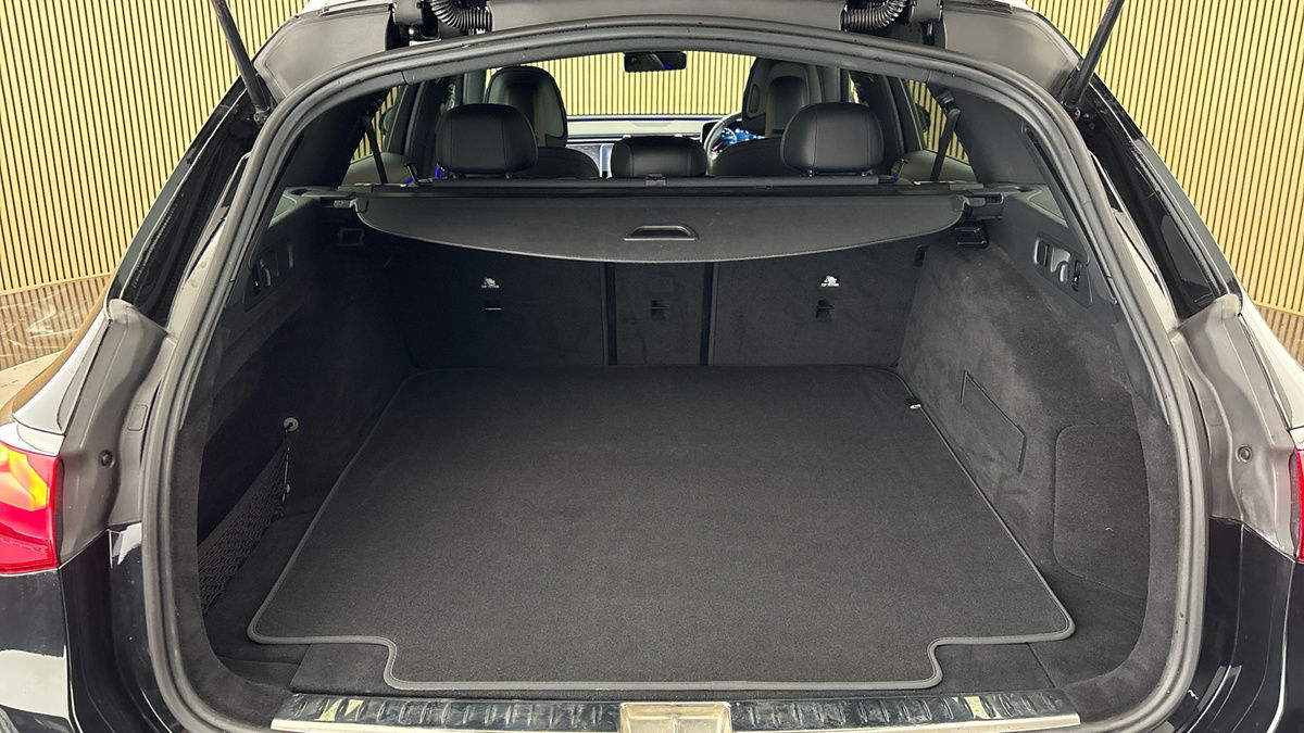 Mercedes-Benz E Class Image 11