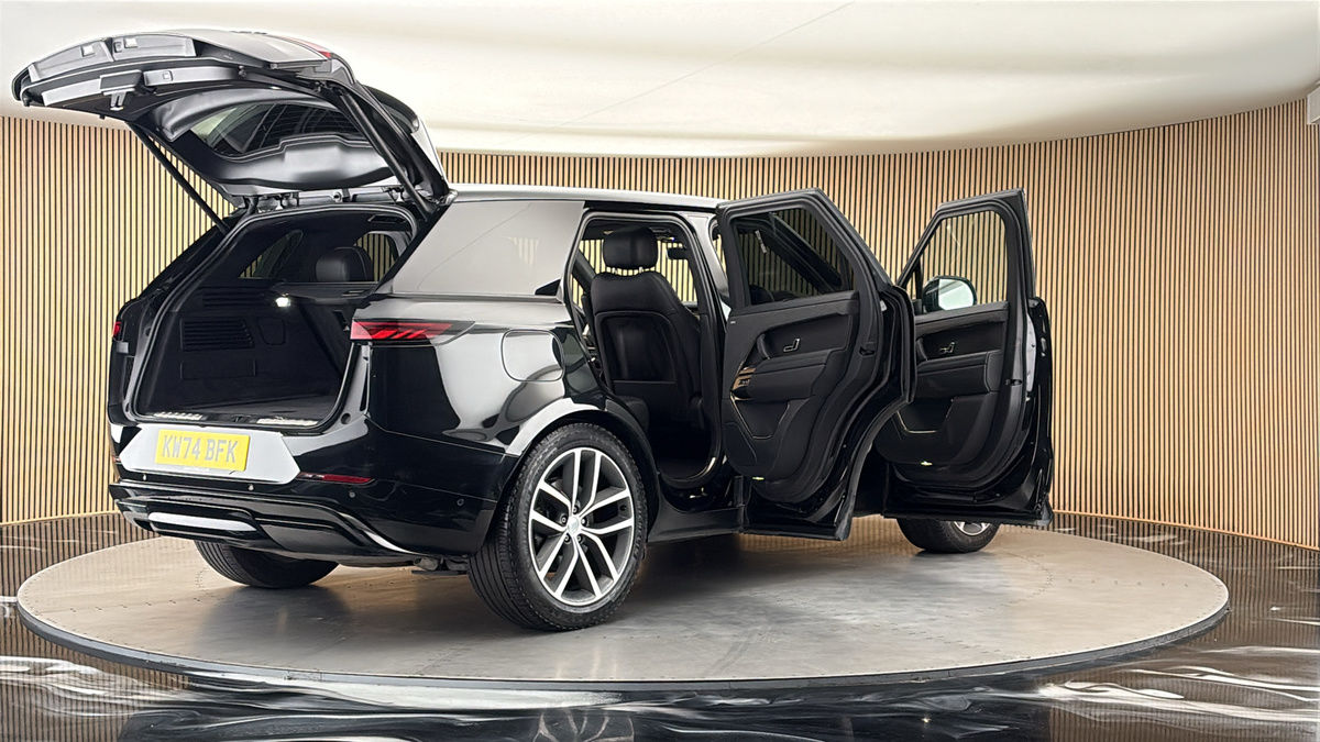 More views of Land Rover Range Rover Sport