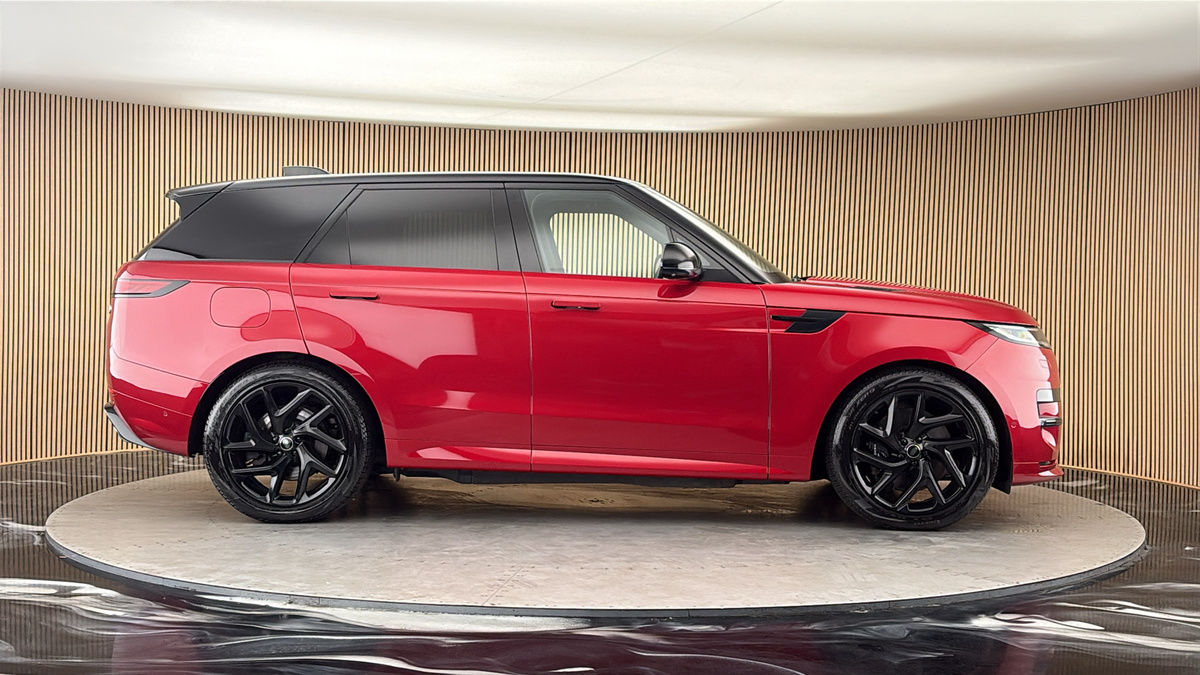 Land Rover Range Rover Sport Image 16