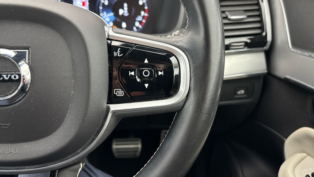 Volvo XC90 Image 14