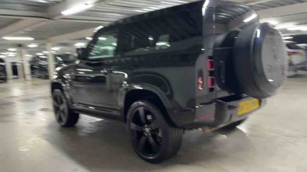More views of Land Rover Defender 90