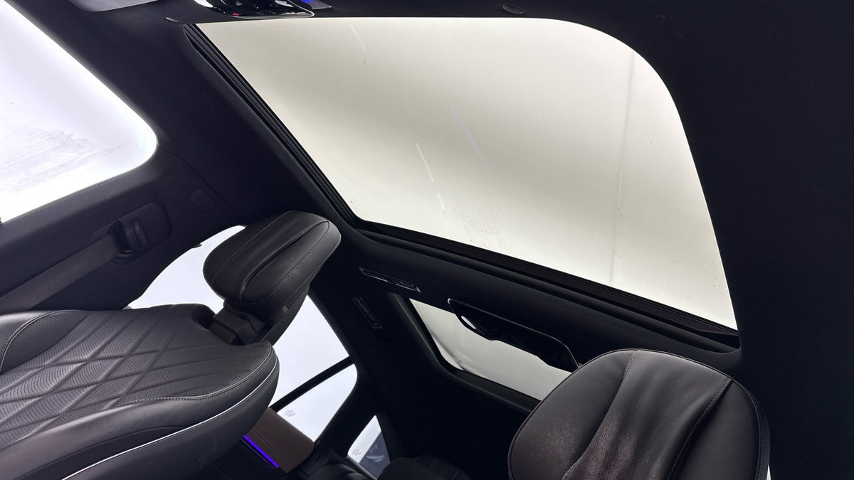 More views of Mercedes-Benz EQS