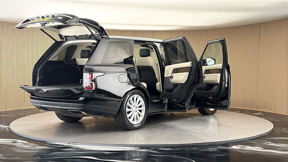 More views of Land Rover Range Rover