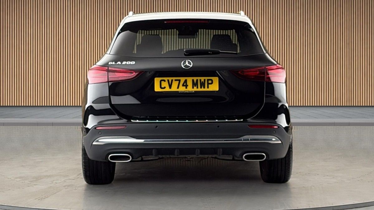 Mercedes-Benz GLA Image 4