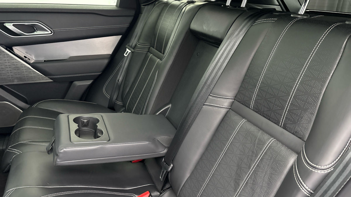 Land Rover Range Rover Velar Image 9