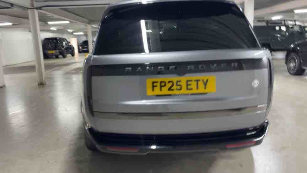 More views of Land Rover Range Rover