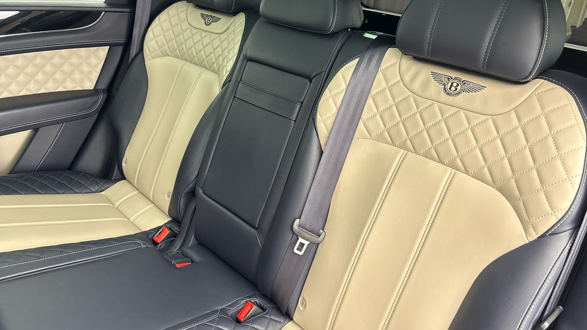 Bentley Bentayga Image 8