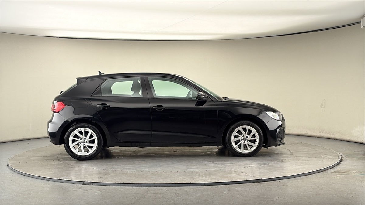 Audi A1 Image 16