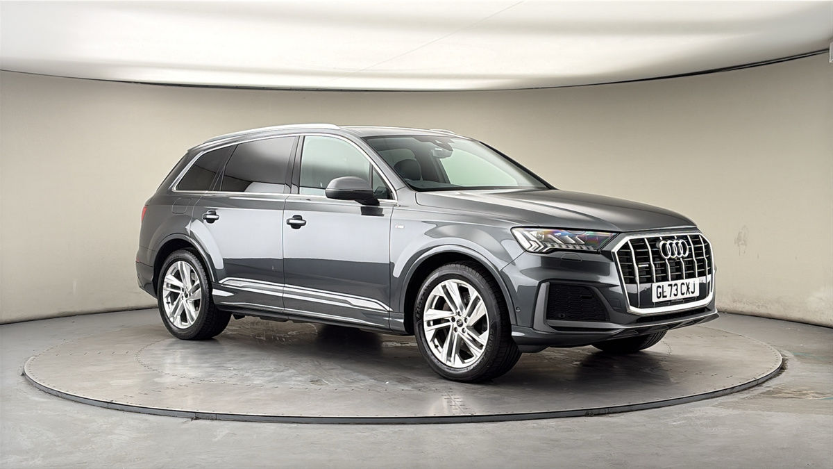 More views of Audi Q7