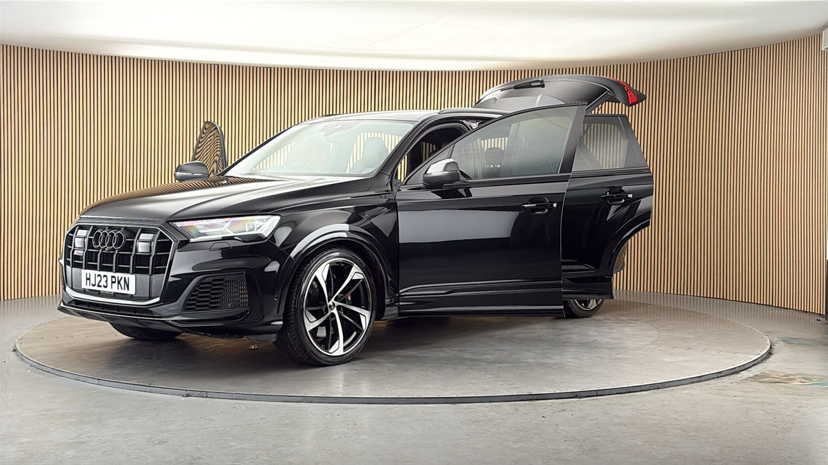 More views of Audi SQ7