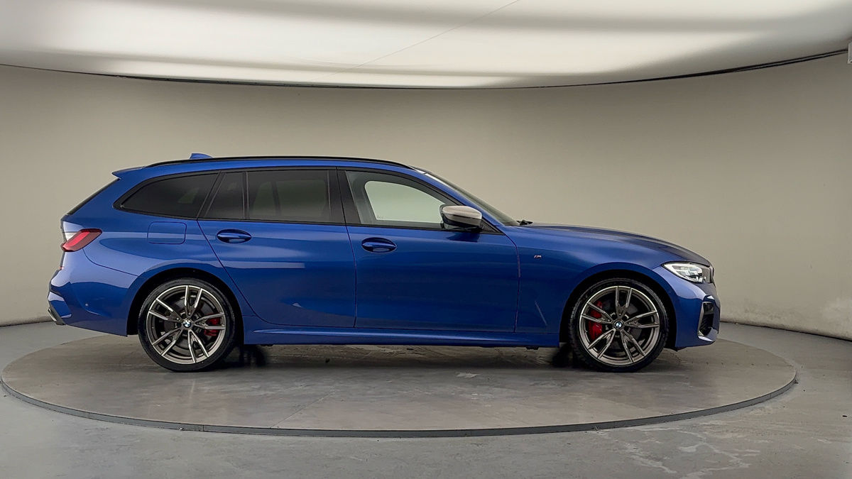 BMW 3 Series Image 16