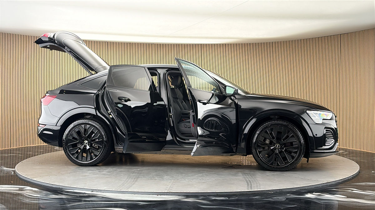 More views of Audi Q8 e-tron